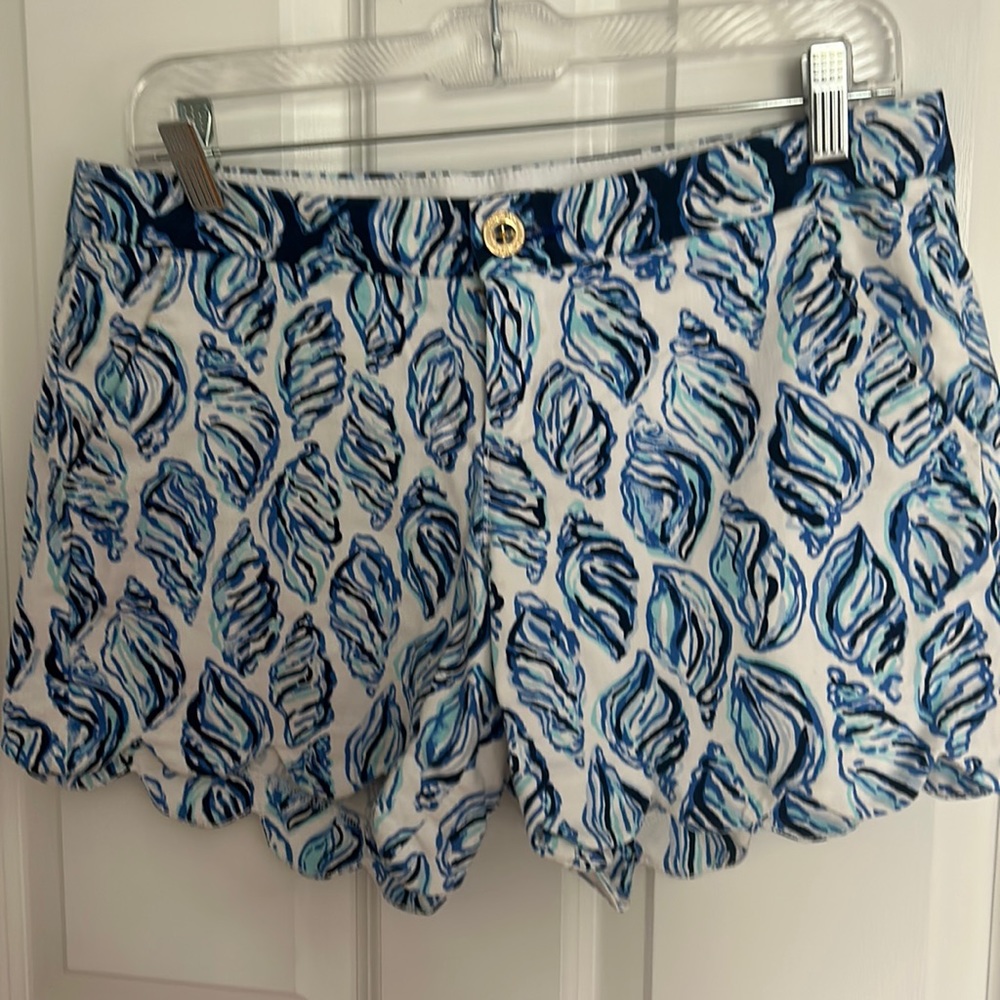 Lilly Pulitzer scalloped shorts